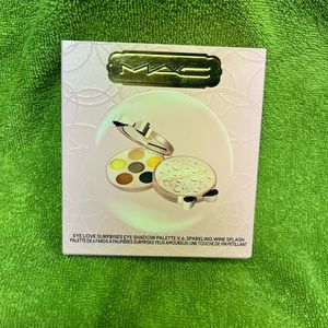 Mac Holiday 2022 Eyeshadow Palette- Eye Love Surprises BNIB
